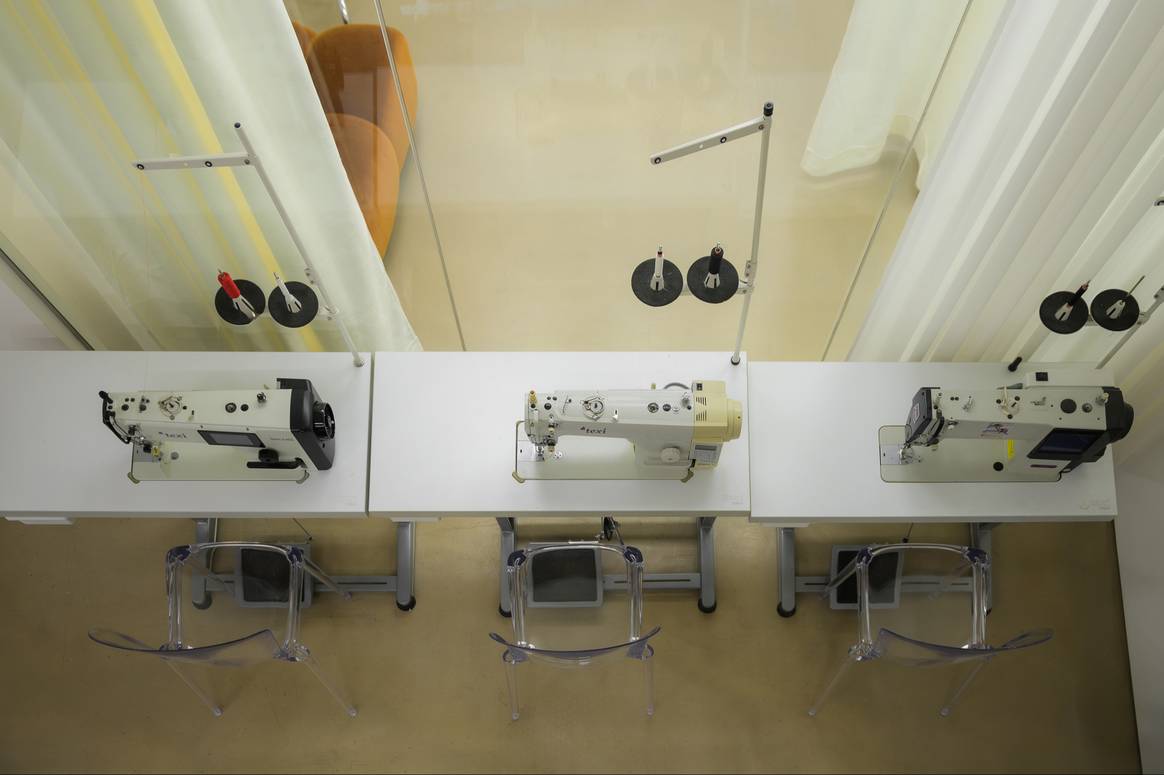 The Haderlump store with studio