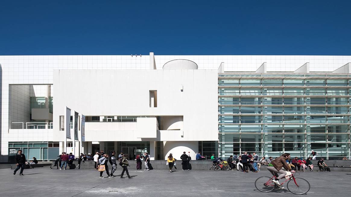 Photo Credits: Museo de Arte Contemporáneo de Barcelona (MACBA), página oficial.