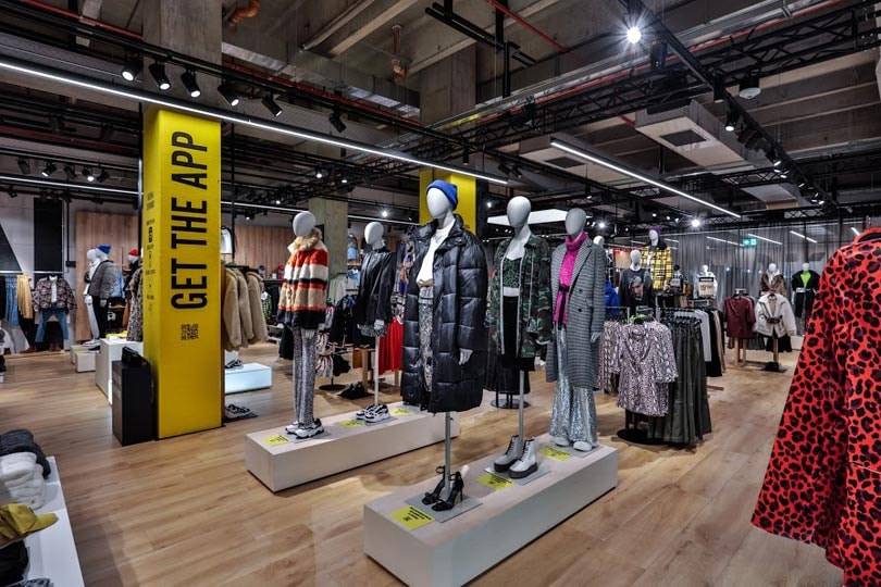 Oceanía Dónde Acechar Bershka abre su primera tienda con tecnología avanzada