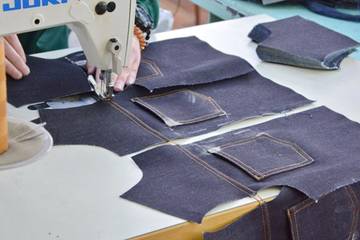 Как в женской колонии в Волгограде шьют одежду для Gloria Jeans: фото