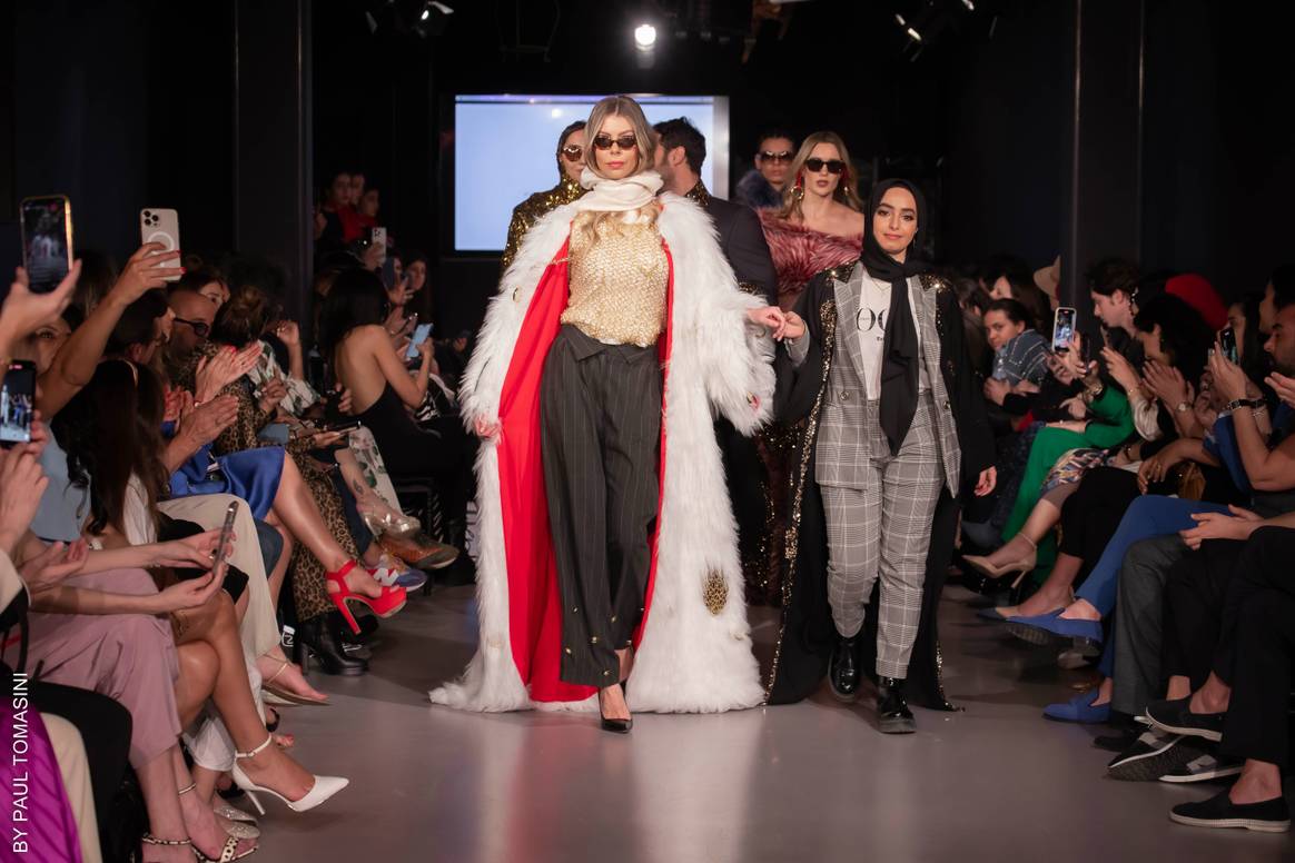 La diseñadora Zineb Hazim y sus modelos. Imagen: Paul Tomasini.