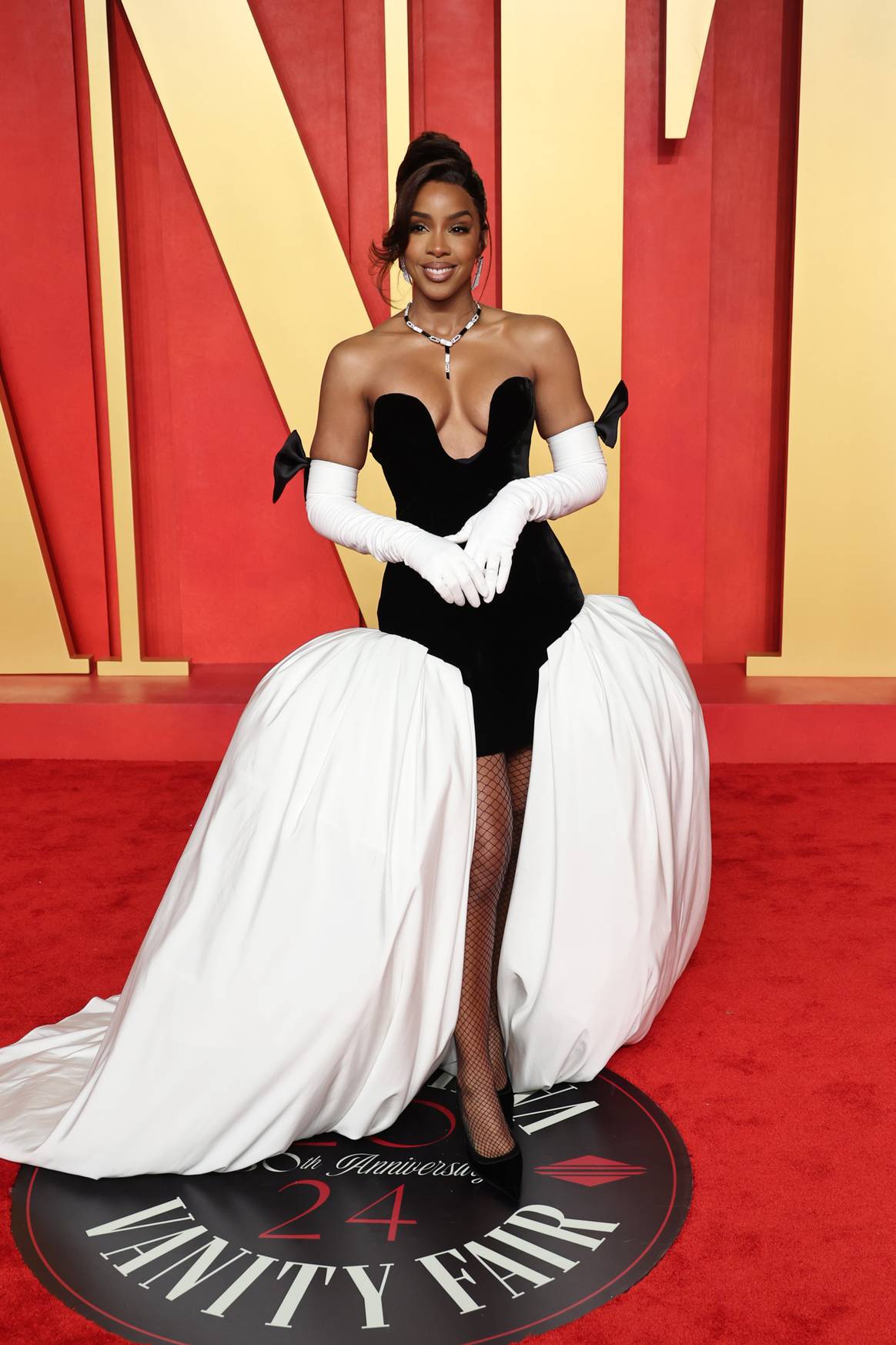 Kelly Rowland in Nina Ricci and Messika.