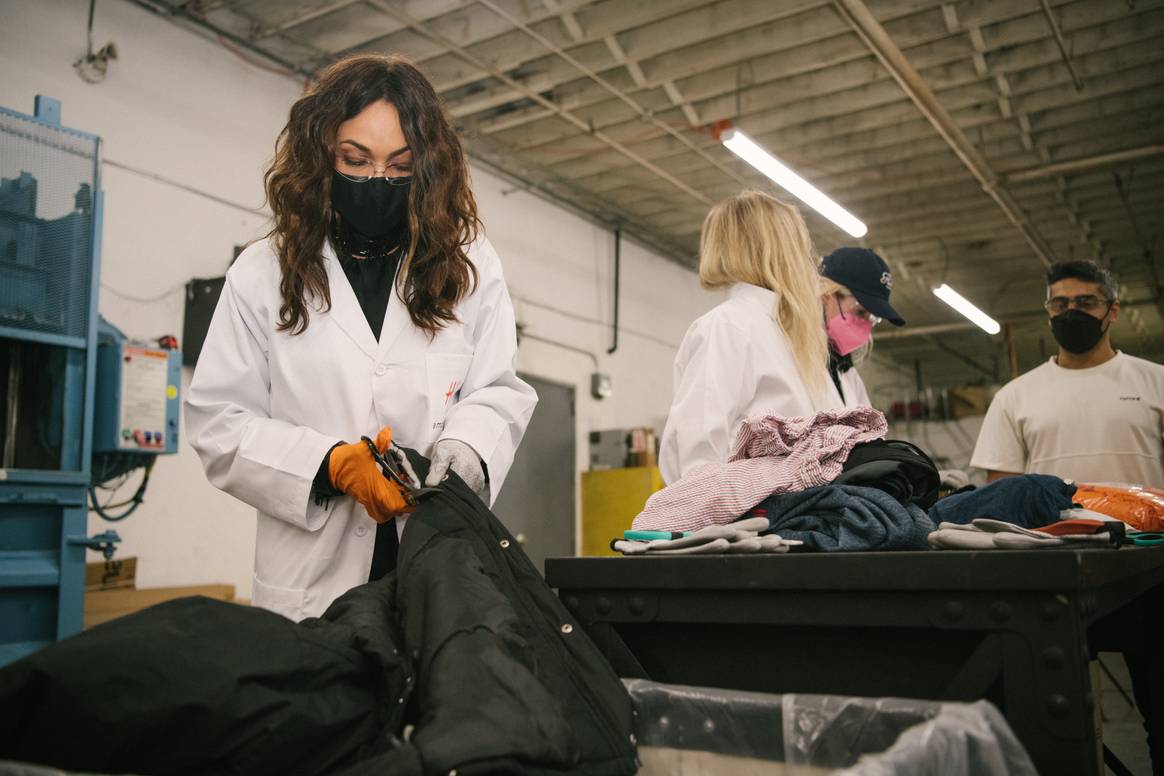 Image: Ambercycle; Rosario Dawson visiting Ambercycle HQ in December 2021