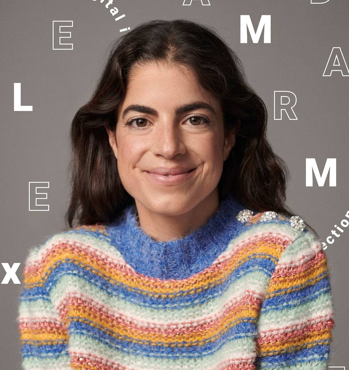 Mango afianza su apuesta por EEUU con una colección con Leandra Medine