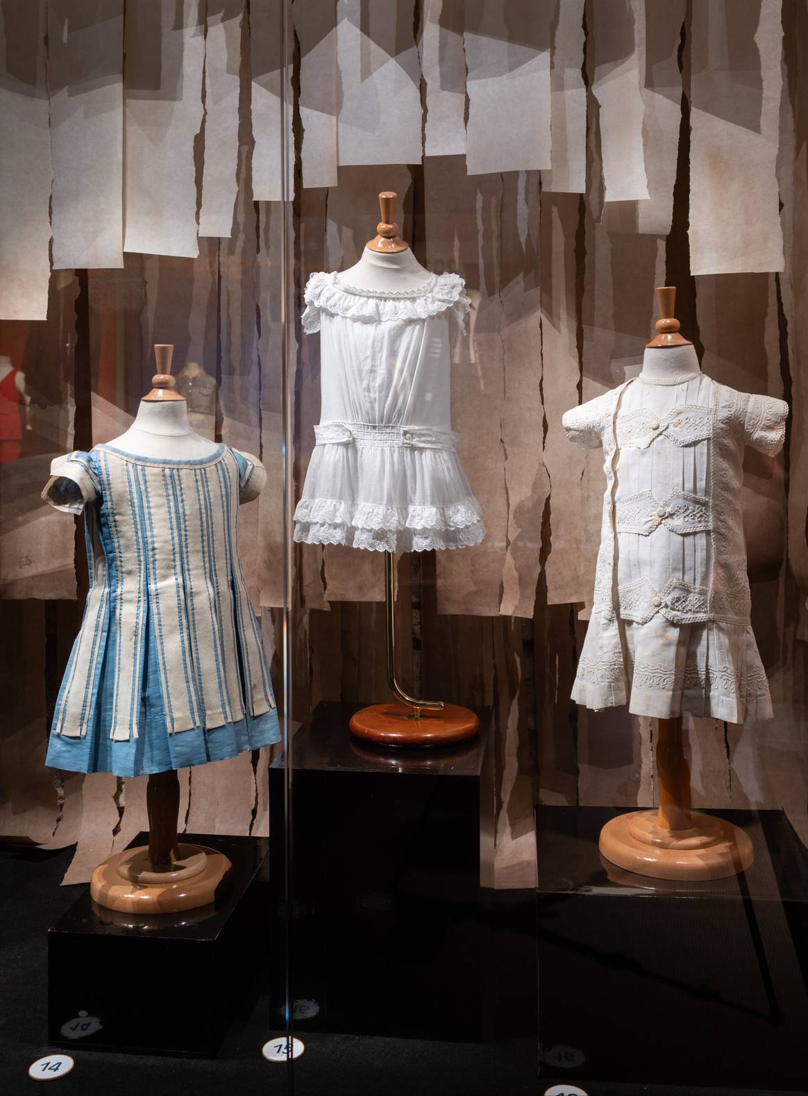 Kidorama, beeld via het Mode & Kant Museum. Foto door Andrea Anoni.