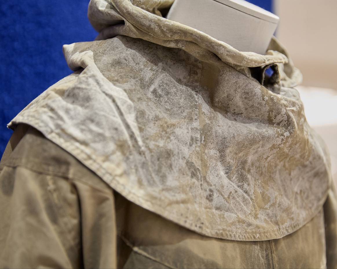 Burberry recrea el atuendo de gabardina de la expedición polar de Ernest Shackleton