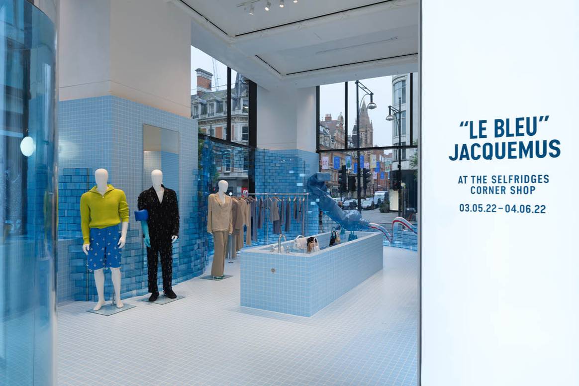 Foto: 'Le Bleu' pop-up de Jacquemus. Foto: Cortesía Jacquemus