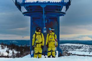 Hello Yellow! Peak Performance introduces Vertixs collection