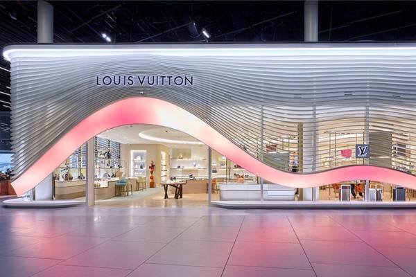 Il tribunale di Parigi condanna Kamad Reworked a pagare 920mila euro di danni a Louis Vuitton