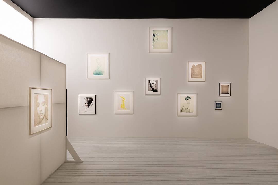 Vista de la exposición “Doubts” dedicada a la obra de Paolo Roversi, organizada por la Fundación MOP en La Coruña (España) del 20 de junio al 20 de septiembre de 2026.