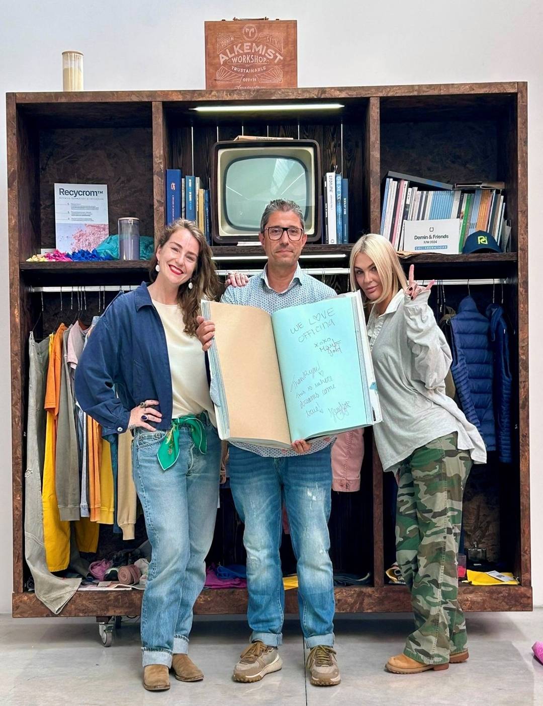 Andrea Venier di Officina39 con Marta e Glenda Goldschmied