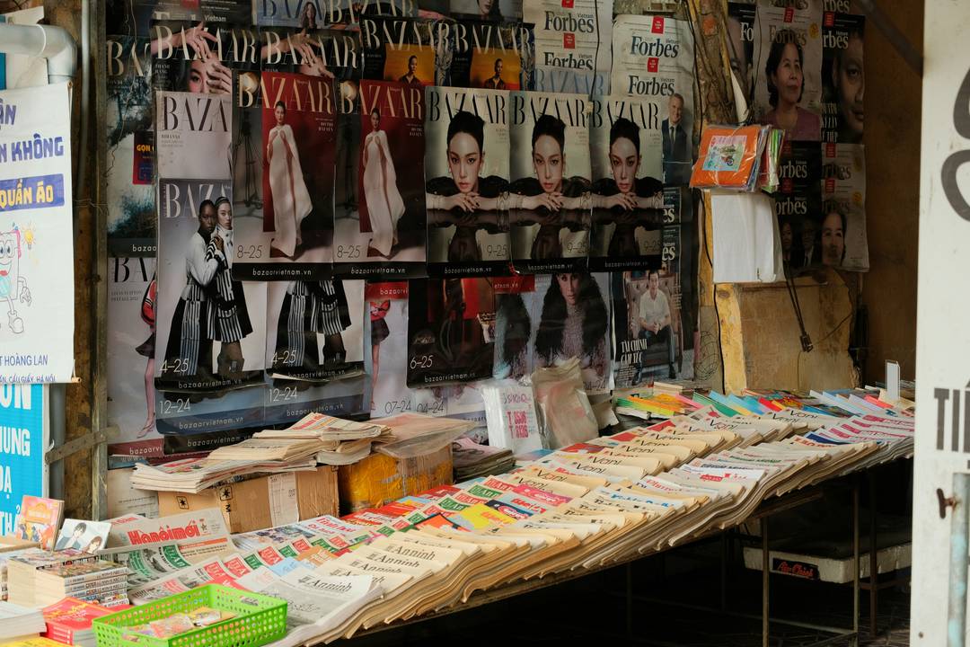 Harper's Bazaar magazine stand, image for illustration.