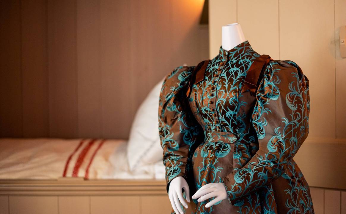 Beeld: Expositie 'Mode uit het Rijksmuseum in huis', foto door Rebekka Mell