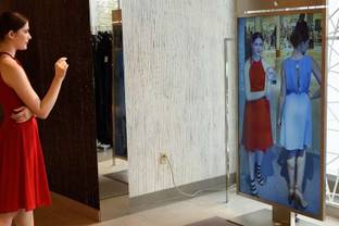 Neiman Marcus debuts digital MemoryMirror