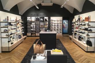 Le groupe Arklyz (Lloyd) rachète le chausseur allemand Gabor