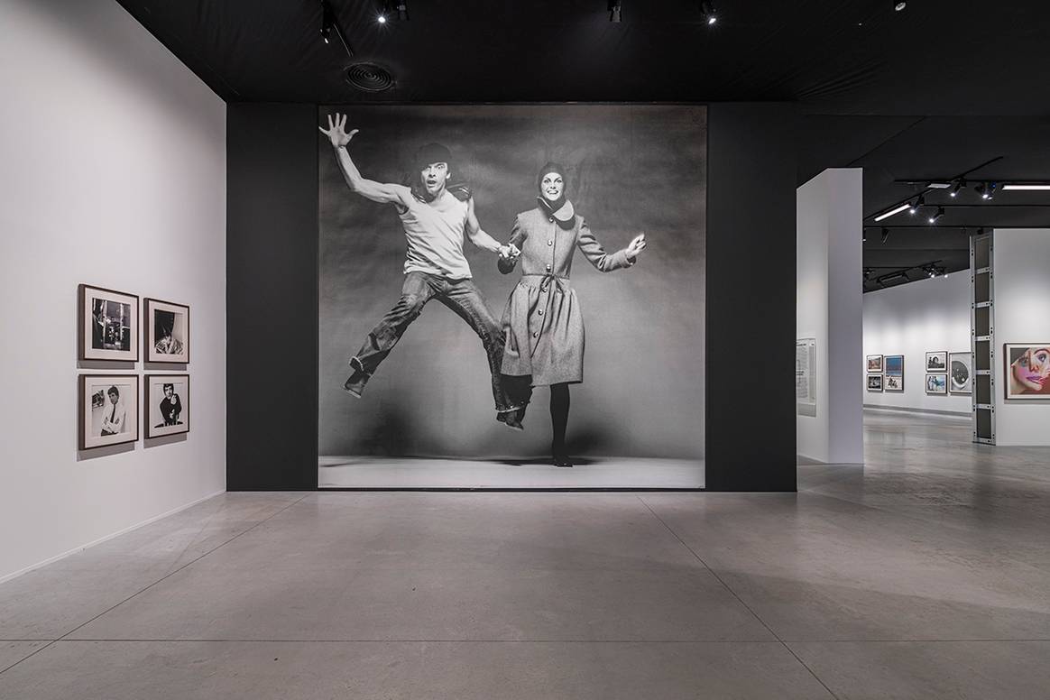 Vista de la exposición “David Bailey's Changing Fashion”, del 28 de junio al 14 de septiembre de 2025 en el Centro MOP de La Coruña (España).