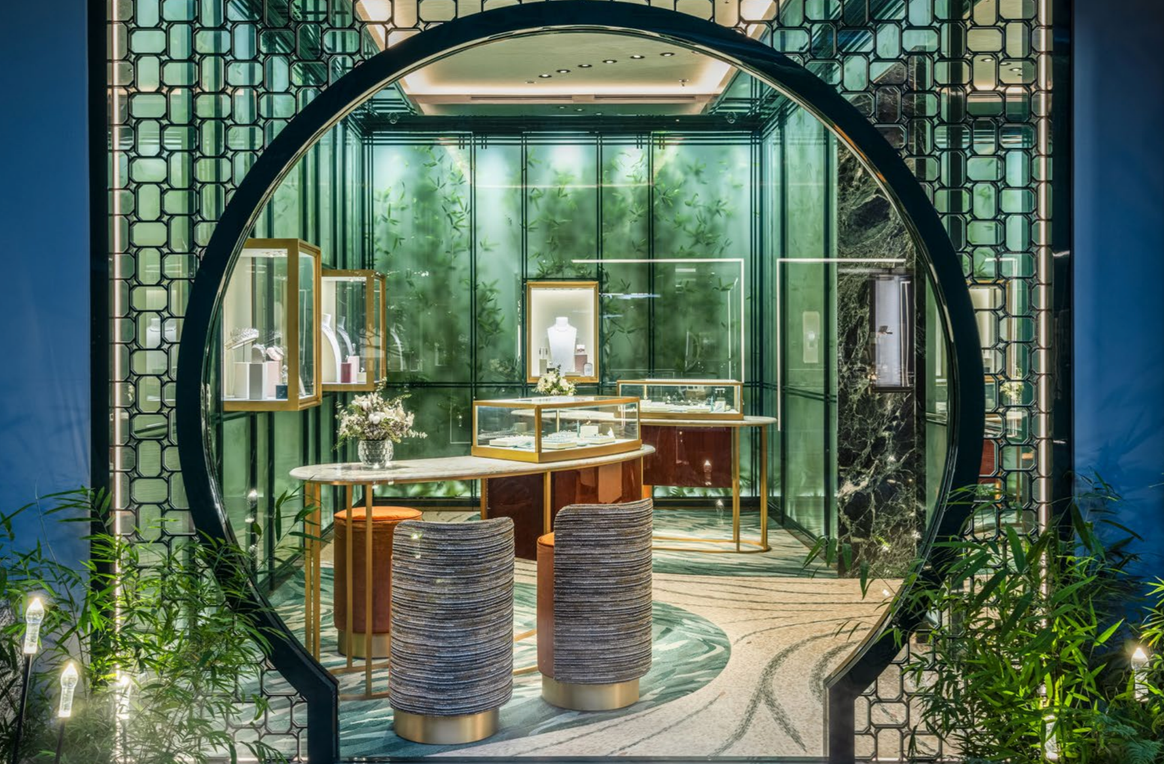 Ein „Bridal Room“ lädt zum Aussuchen des Hochzeitsschmucks ein.