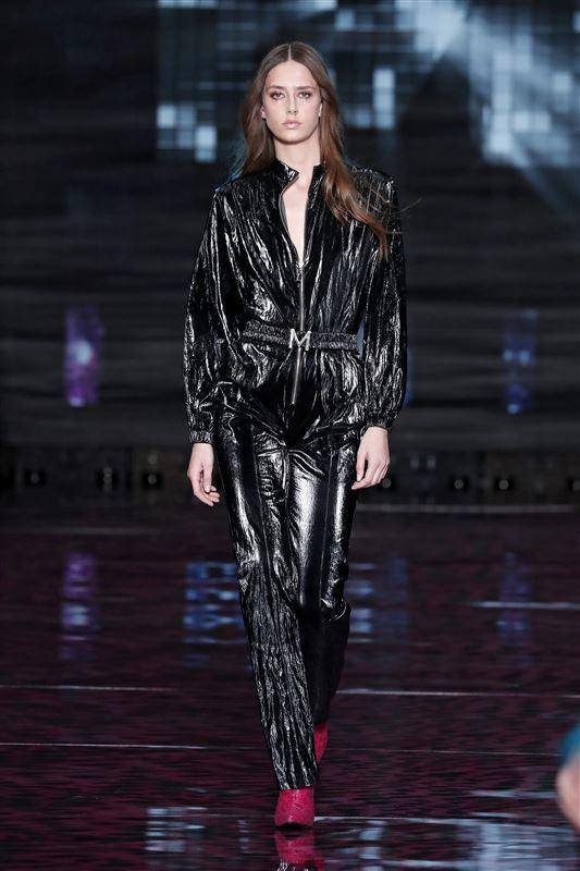 Lola Casademunt by Maite colección FW22 "Night Fever". Imágenes por cortesía de Ifema Madrid.