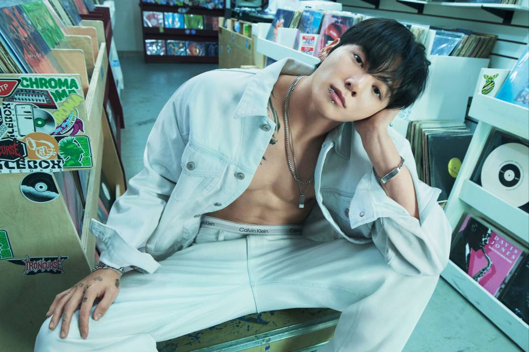 Der südkoreanische Popstar Jung Kook in einer aktuellen Kampagne von Calvin Klein