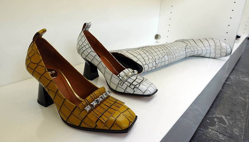 'ES MUSS JA WEITER GEHEN' Gallery Shoes A/W 20/21