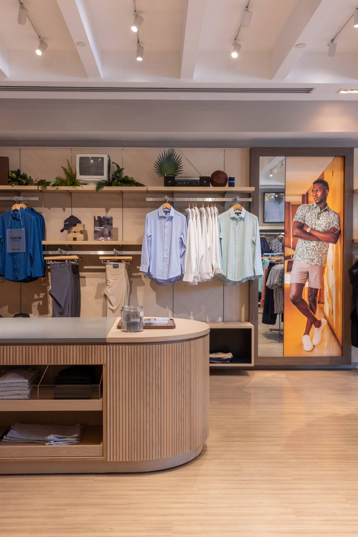 Mizzen+Main Southlake store