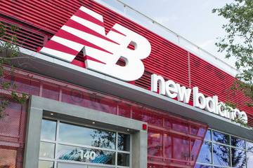 New Balance no saldrá de España y Portugal y abrirá tiendas propias en