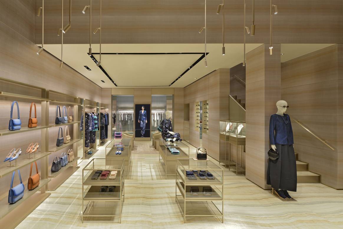 Giorgio Armani Store Düsseldorf | Foto: Marco Bertolini