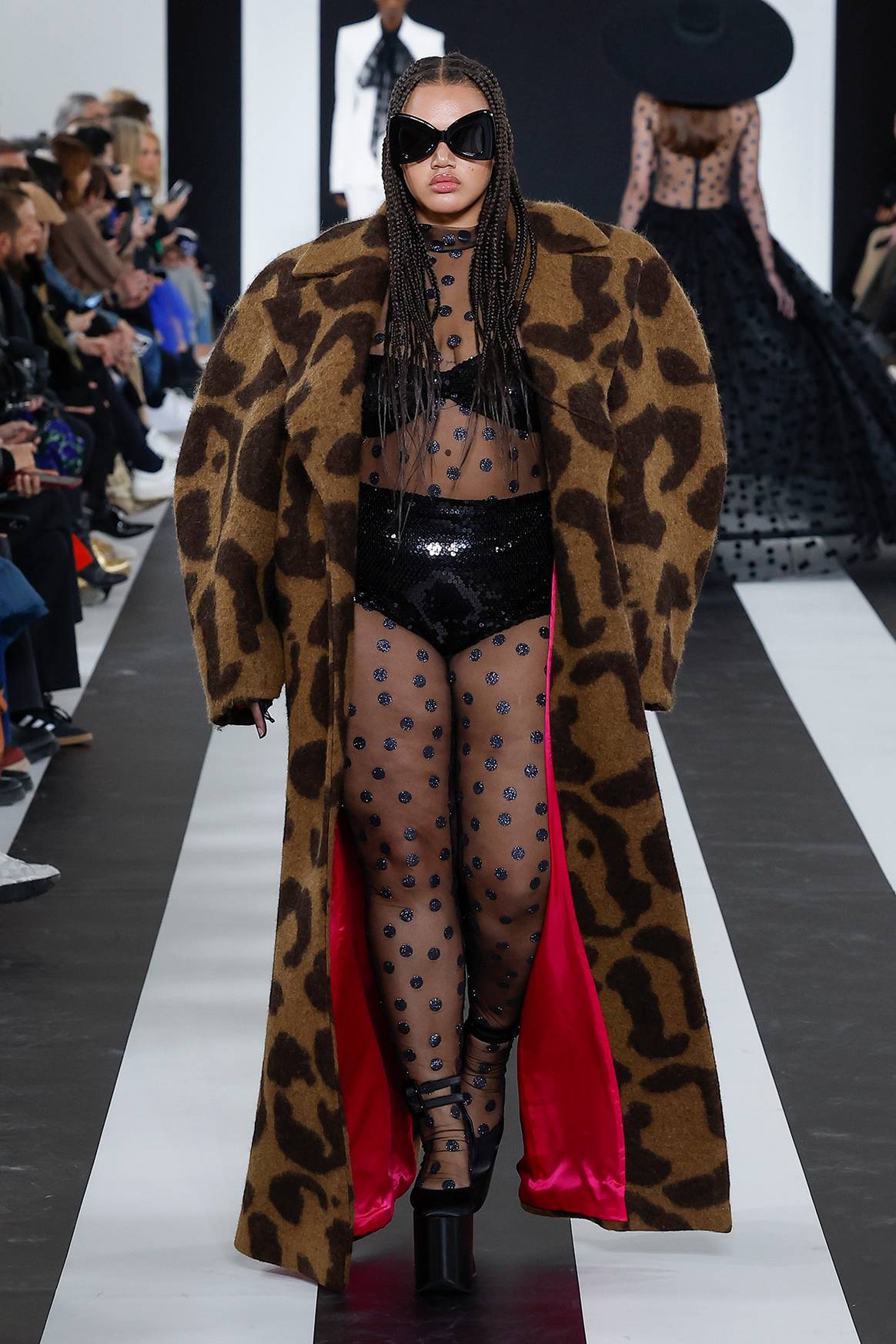 Photo Credits: Nina Ricci, colección Otoño/Invierno FW23. Desfile de la colección de debut de Harris Reed como director creativo de Nina Ricci, fotografía de cortesía.