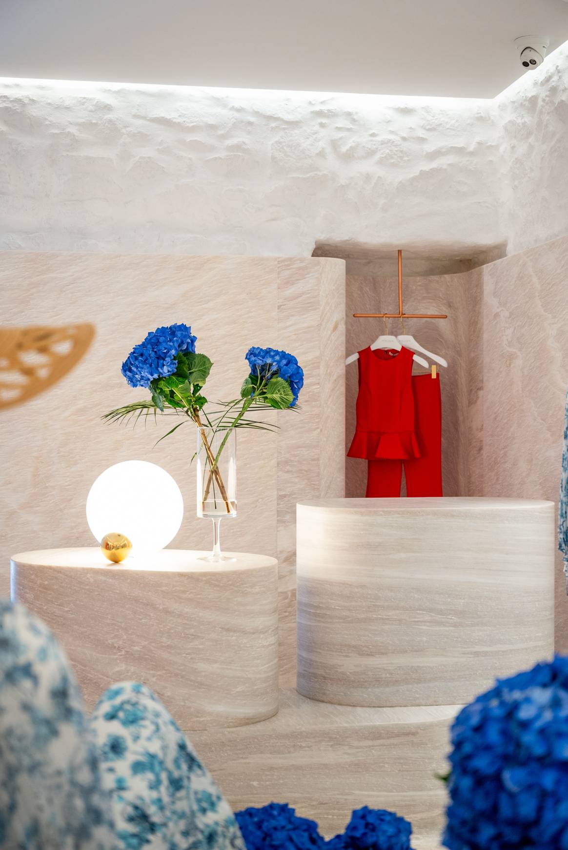 Alice + Olivia store in Mykonos