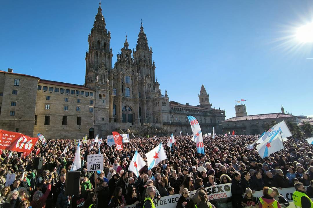 Manifestación en contra de la construcción de la planta del “Proyecto Gama” en Palas de Rey, celebrada en Santiago de Compostela el 15 de diciembre de 2024.