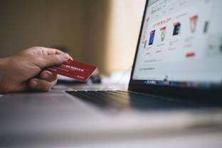 Shoppen we alles binnenkort online?