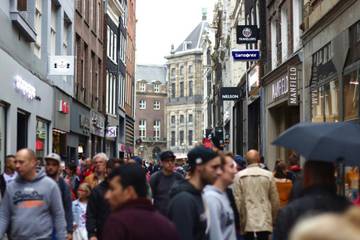 Consumenten besteden online 1,6 miljard euro in week voor Kerst