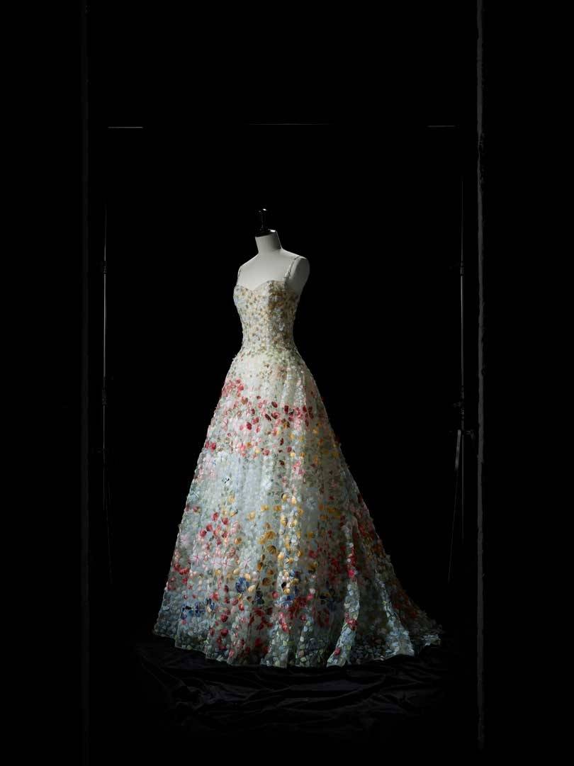 London's V&A Museum to stage 'reimagined' hit Dior expo