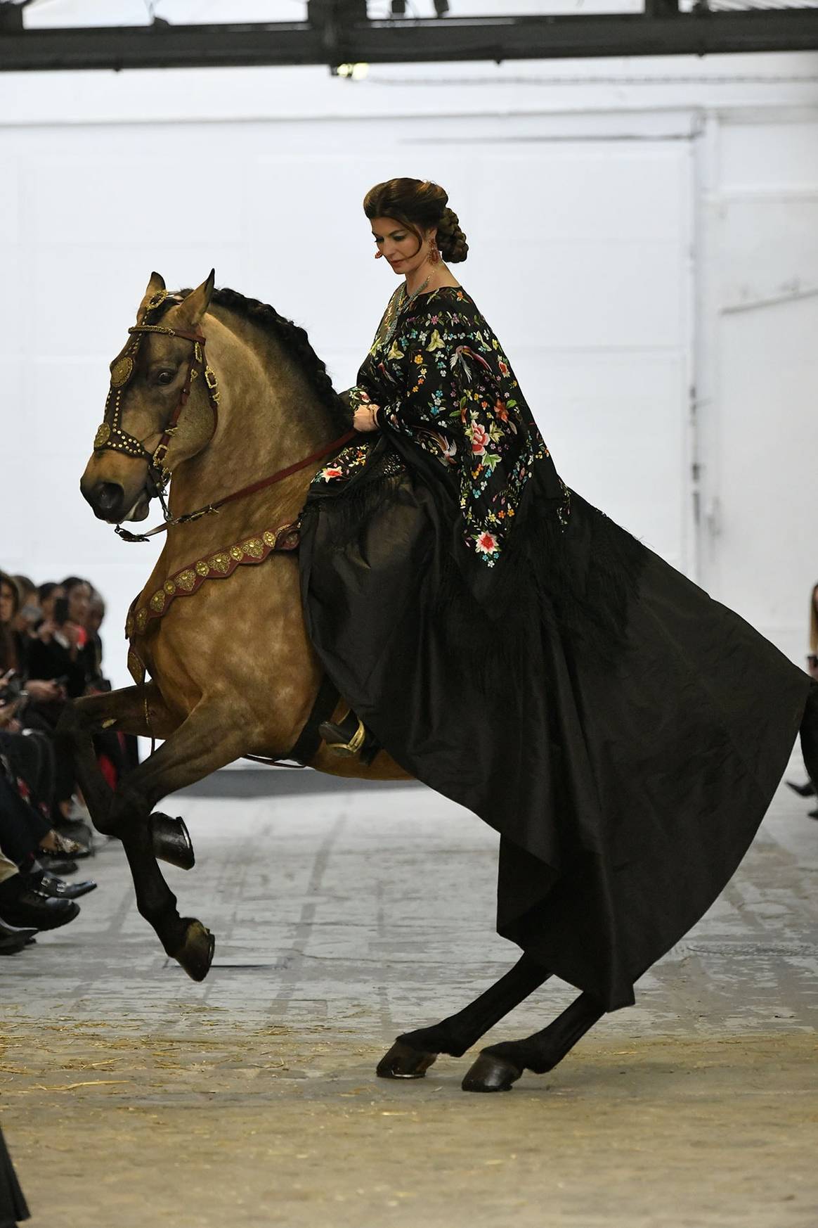 El artista detrás del desfile inspirado en María Félix en París