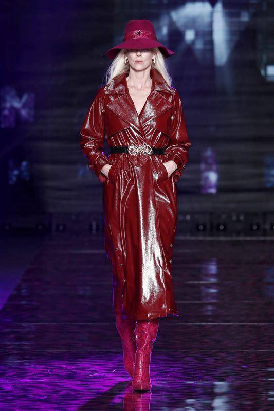 Lola Casademunt by Maite colección FW22 "Night Fever". Imágenes por cortesía de Ifema Madrid.