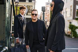Guido Maria Kretschmer und About You erweitern Kollektion um Menswear
