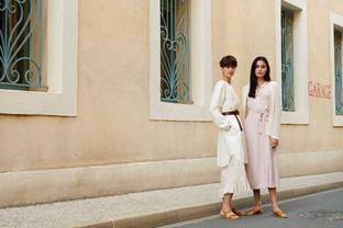 Uniqlo moederbedrijf Fast Retailing verlaagt verwachting voor financiële boekjaar