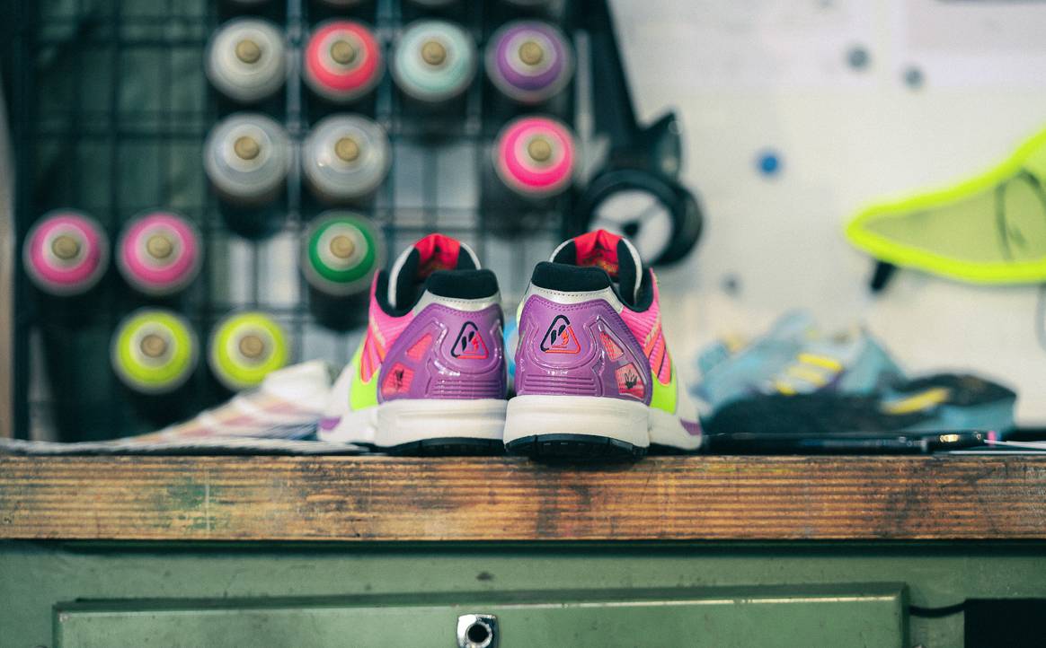 Graffiti an den Füßen: Adidas kollaboriert mit Overkill