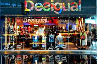 Desigual se vuelca en la lucha contra el coronavirus