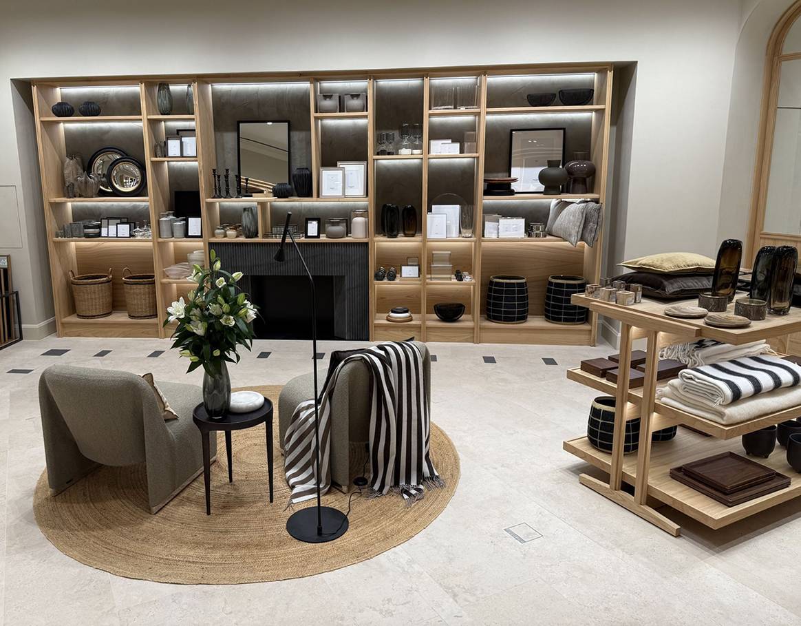 Tienda de Mango Home en el centro comercial L’illa Diagonal de Barcelona (España).