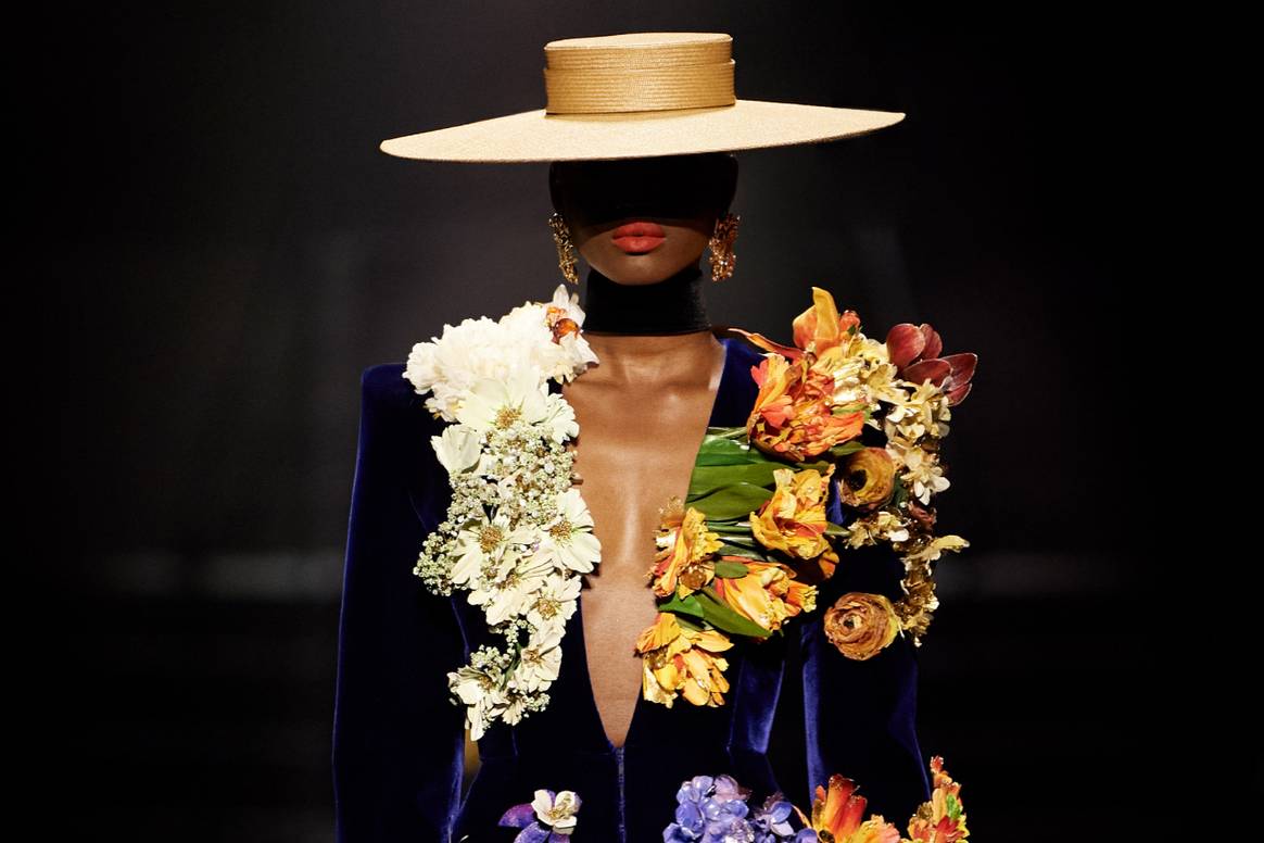 Imagen de archivo Schiaparelli couture via Schiaparelli.