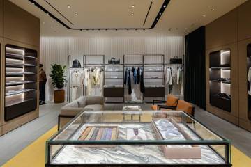 Canali apre un flagship store a Mumbai