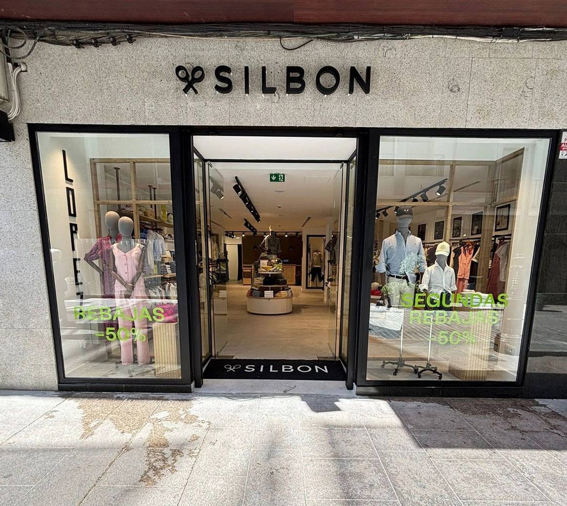 Tienda de Silbon en el número 7 de la calle el Peso de Lucena, Córdoba (España).