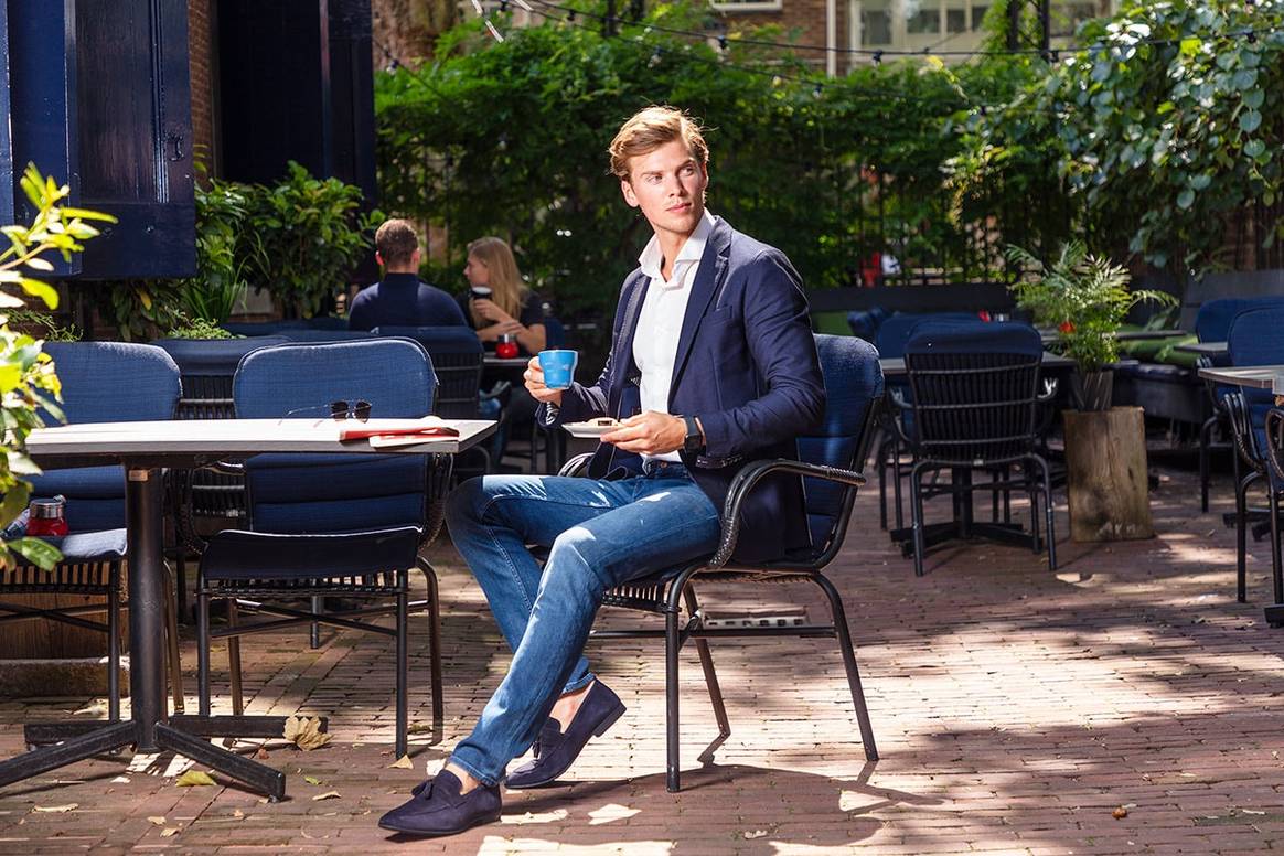 In gesprek met Nino Sumah (26), oprichter van Bukser Jeans