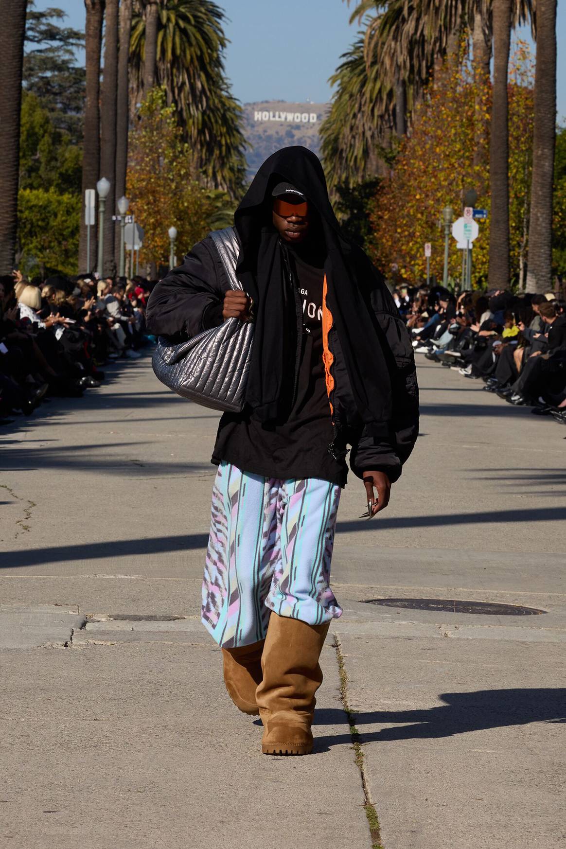 Balenciaga, desfile de presentación en Los Ángeles de la colección de Otoño para hombre y mujer FW24.