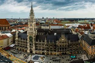 Bayerische Staatsregierung setzt 2G-Regel für Handel nach Urteil komplett aus