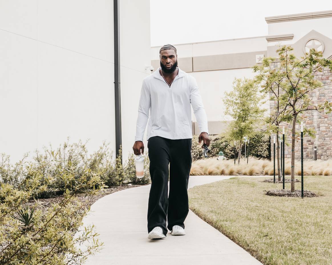 Kane Footwear signs its first partnership with an NFL athlete