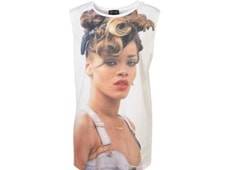 Rihanna gagne contre Topshop