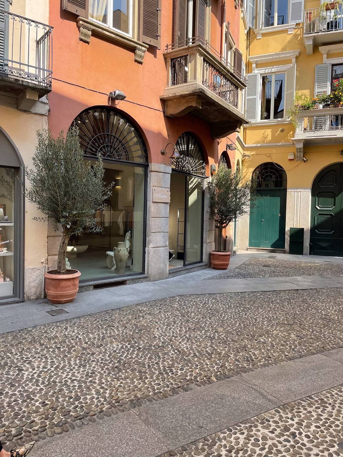 Lois Jeans apre il secondo negozio del marchio nel mondo a Milano