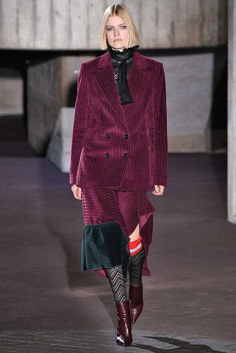 Roland Mouret presents Fashion Week ode to free, sensual women